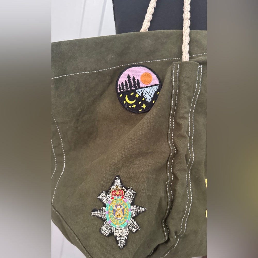 Been There Badge Tote Bag Free People NWT - Picture 7 of 11